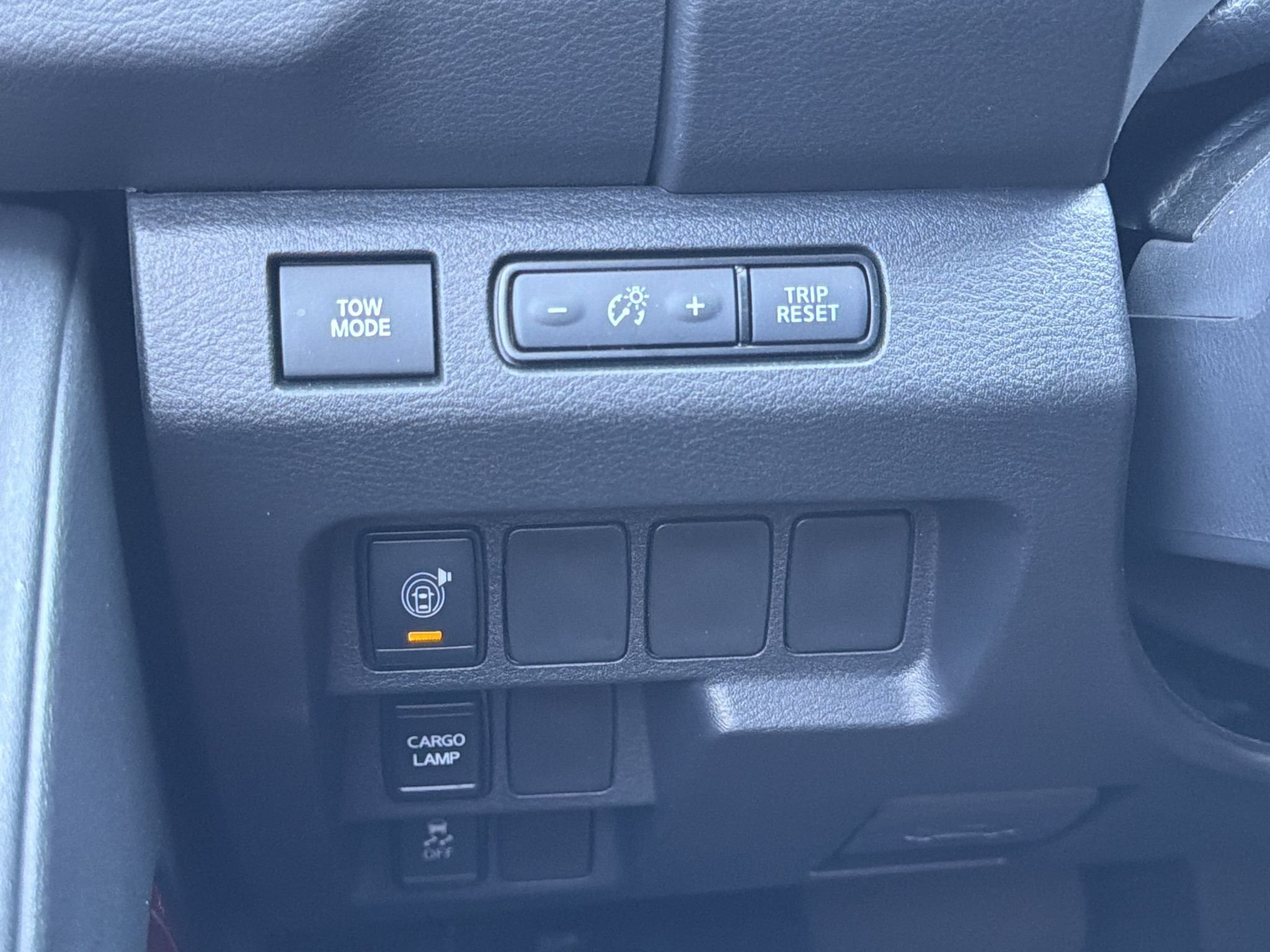 Used 2025 Nissan Frontier Pro-X RWD image 11