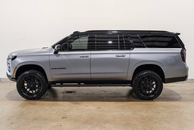 Used 2026 Chevrolet Suburban Z71 w/ Comfort Package AWD/4WD image 37