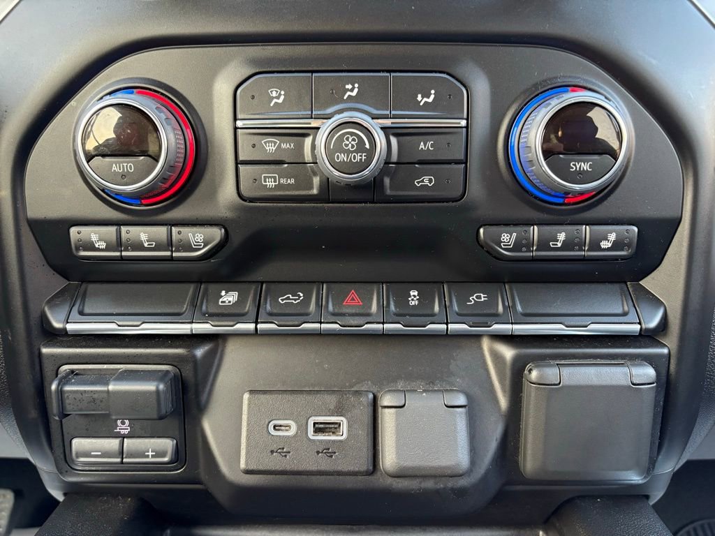 Used 2022 Chevrolet Silverado 2500 LTZ w/ LTZ Convenience Package image 34