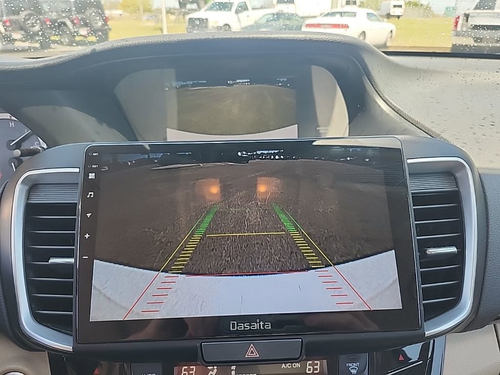 Used 2017 Honda Accord EX-L image 8