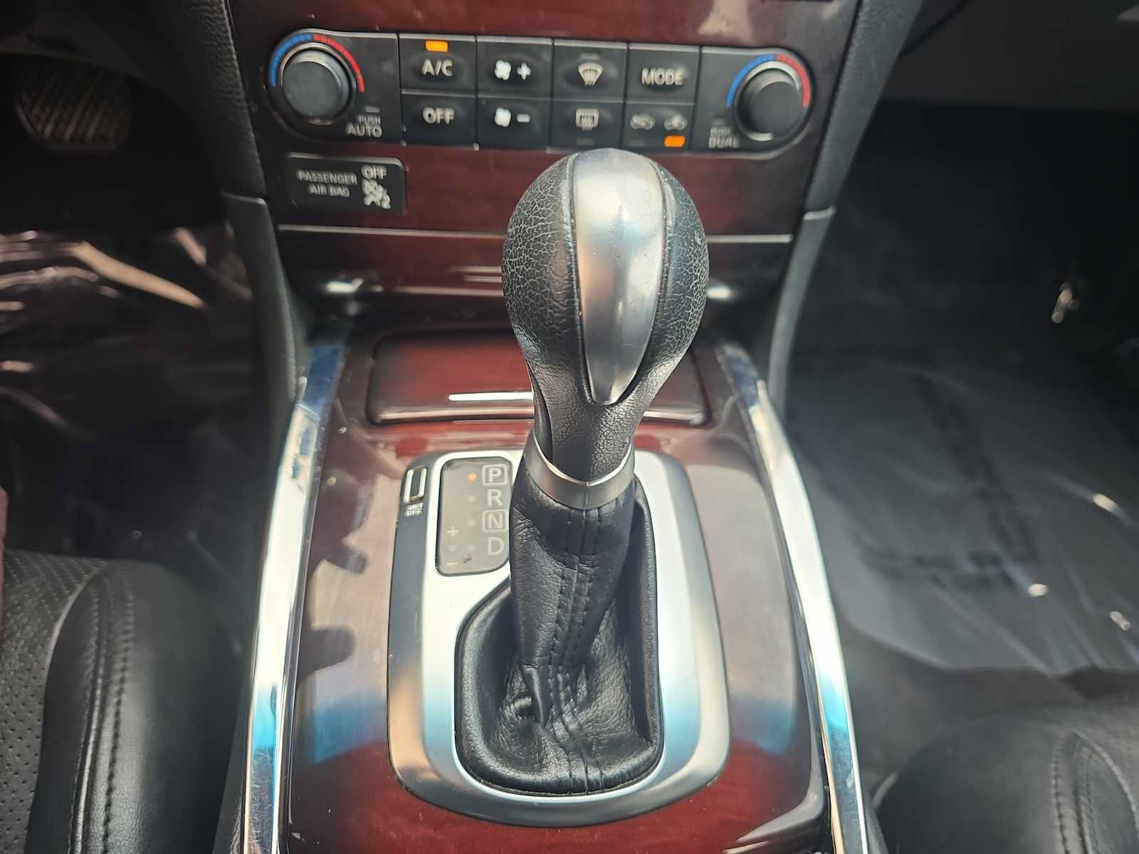 Used 2013 INFINITI G37 x Sedan w/ Premium Pkg AWD/4WD image 16