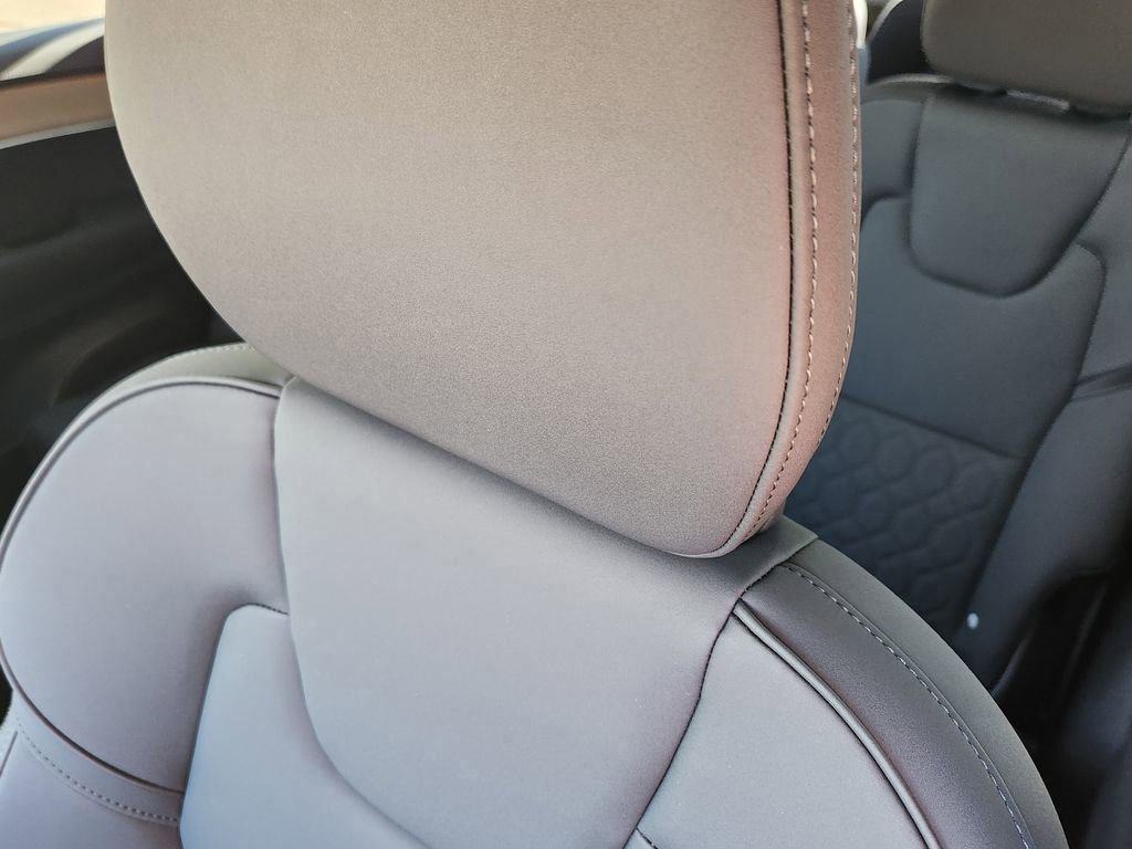 New 2026 Volvo XC90 B5 Core image 5