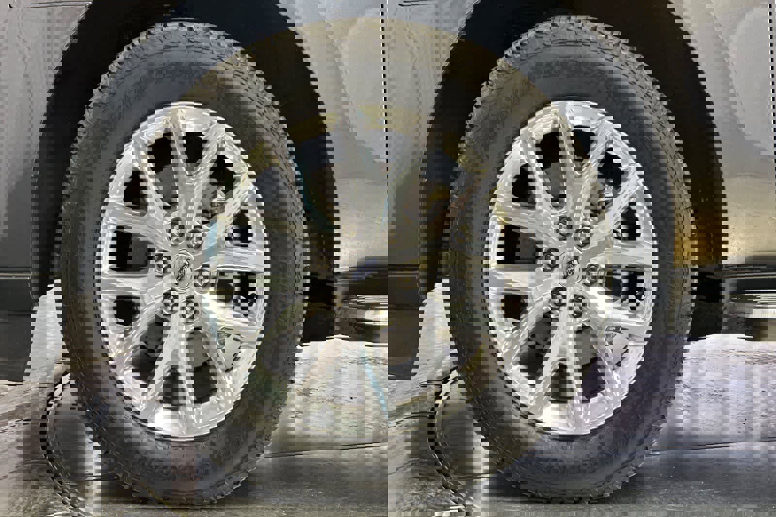 Used 2020 Ford Expedition XLT w/ Equipment Group 202A AWD/4WD image 12