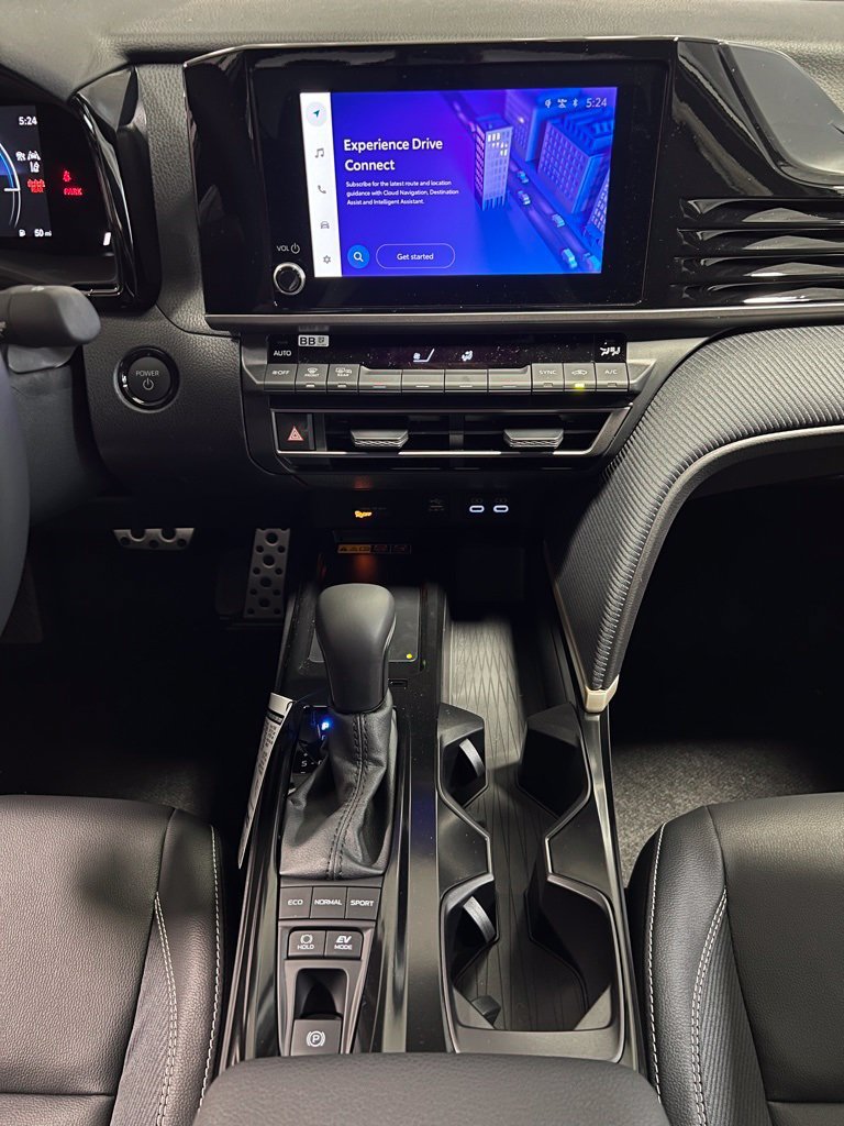 New 2026 Toyota Camry SE FWD image 25