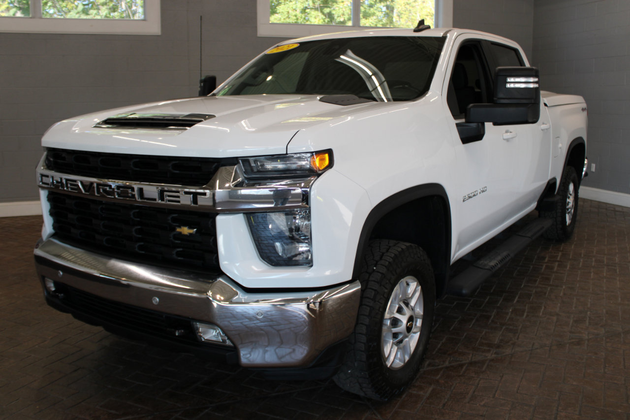 Used 2021 Chevrolet Silverado 2500 LT w/ Convenience Package image 3