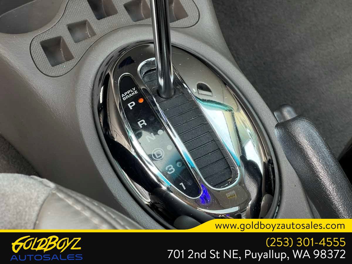Used 2004 Chrysler PT Cruiser Limited w/ Chrome Accents Group FWD image 35