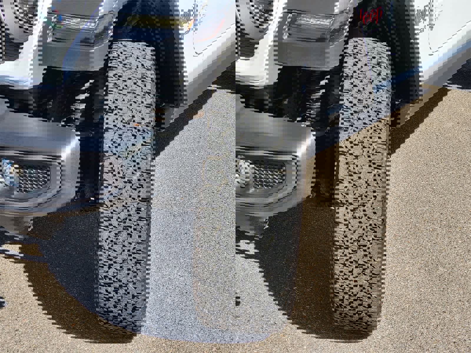 Used 2024 Jeep Wrangler Unlimited Rubicon w/ Convenience Group image 11