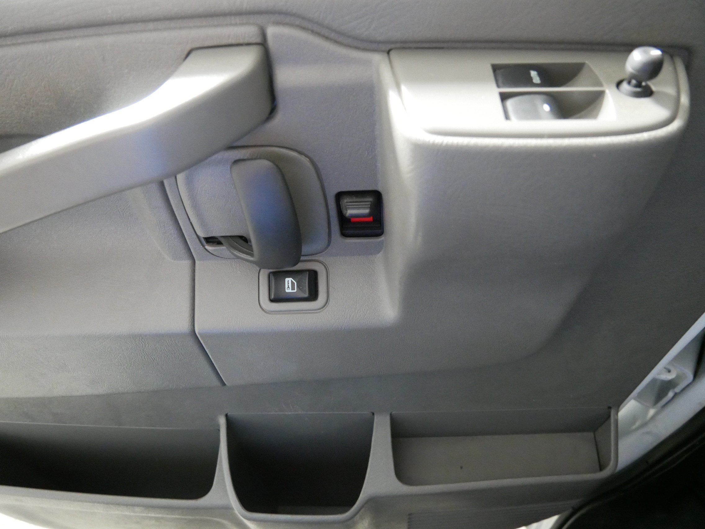 Used 2021 Chevrolet Express 2500 w/ Safety Package RWD image 19