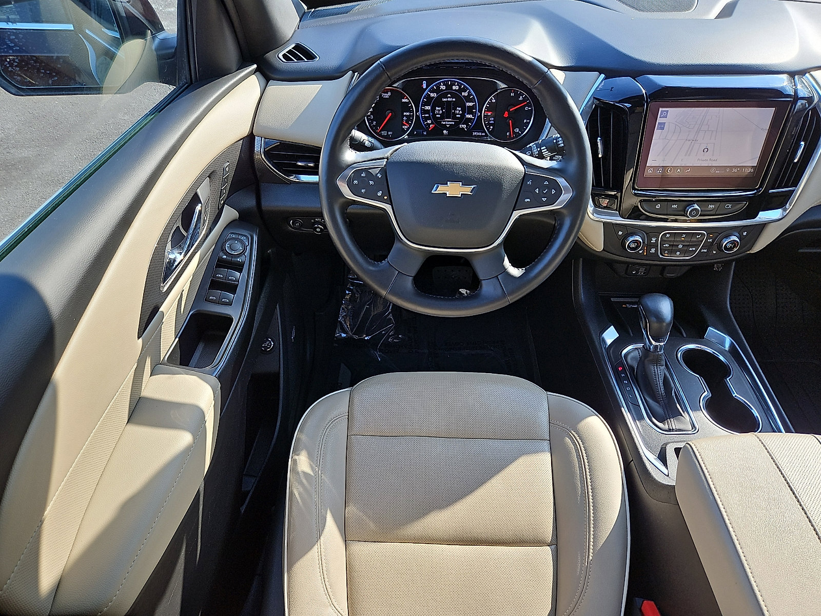 Used 2022 Chevrolet Traverse Premier image 11