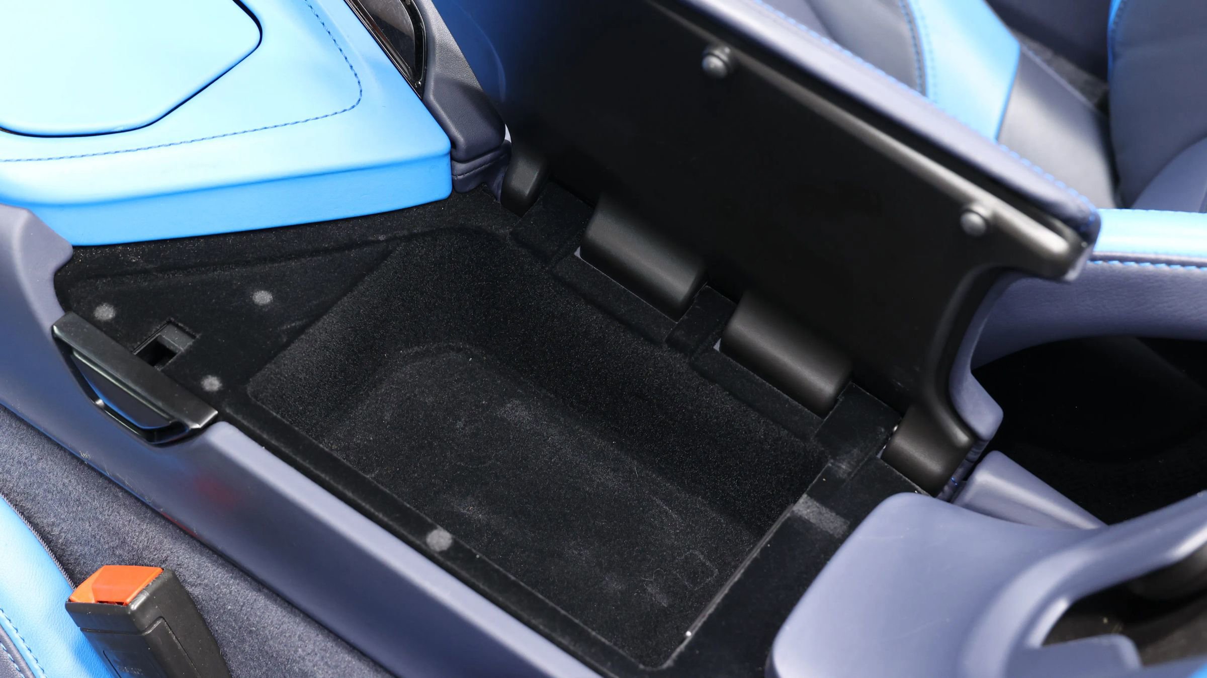 Used 2022 Chevrolet Corvette Stingray Premium Conv w/ Z51 Performance Package image 60