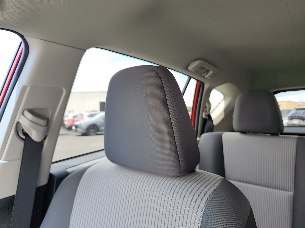 Used 2013 Toyota RAV4 LE FWD image 28