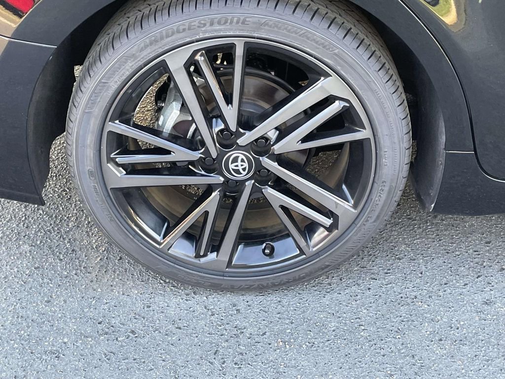 Used 2025 Toyota Camry XSE w/ Premium Package image 13