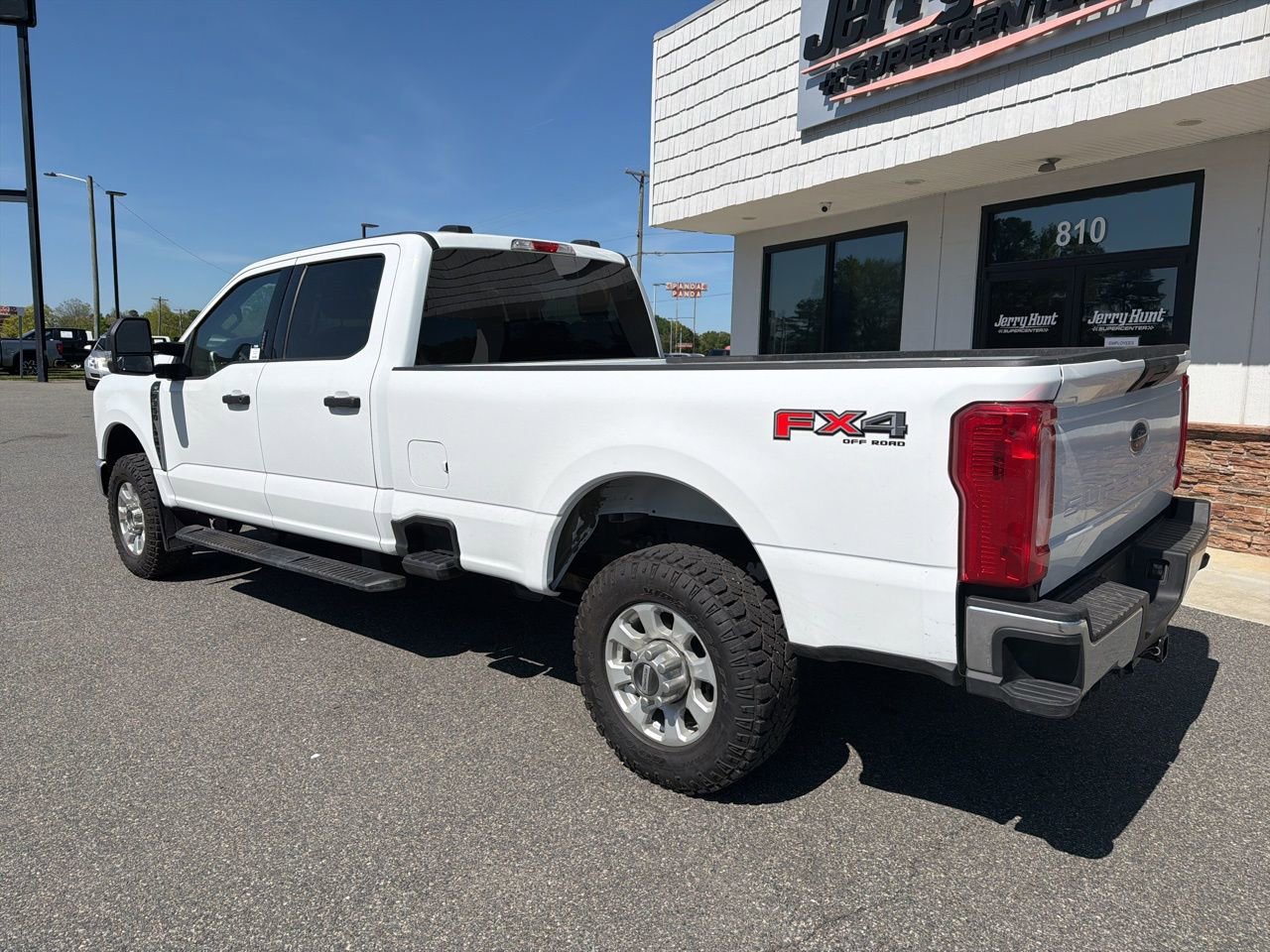Used 2024 Ford F350 XLT w/ FX4 Off-Road Package image 6