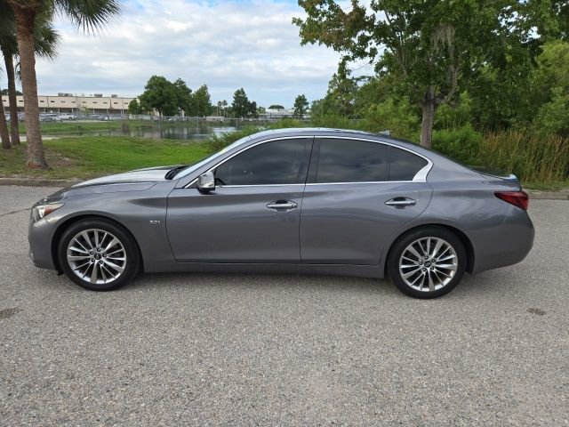 Used 2018 INFINITI Q50 Luxe w/ Essential Package (3.0T Luxe) RWD image 2