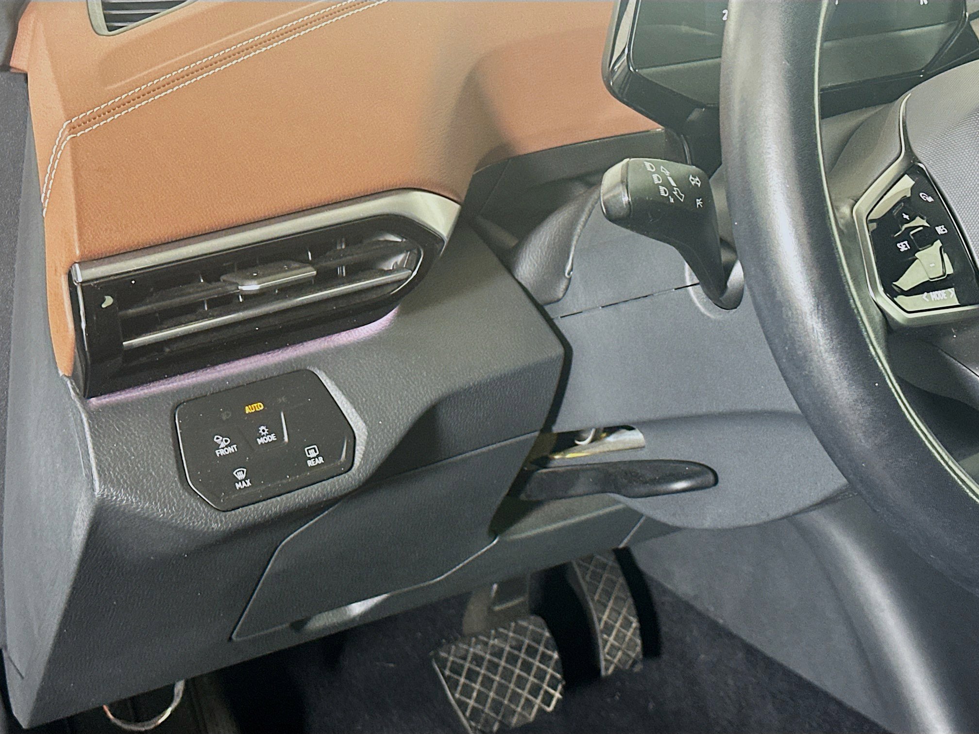 Used 2021 Volkswagen ID.4 Pro S image 16