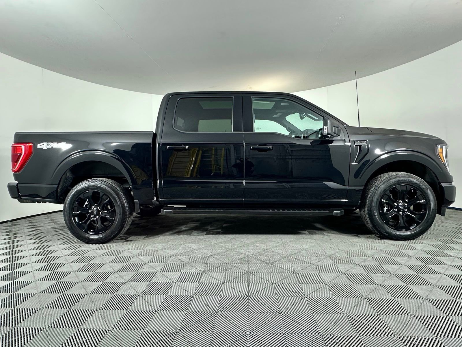 Used 2023 Ford F150 XLT w/ Equipment Group 302A High image 28