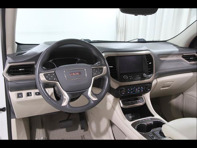 Used 2021 GMC Acadia Denali w/ Denali Ultimate Package AWD/4WD image 6