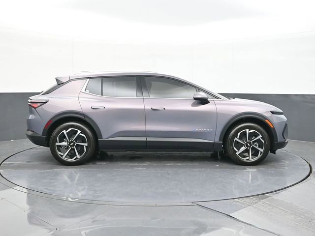 New 2026 Chevrolet Equinox EV LT image 16