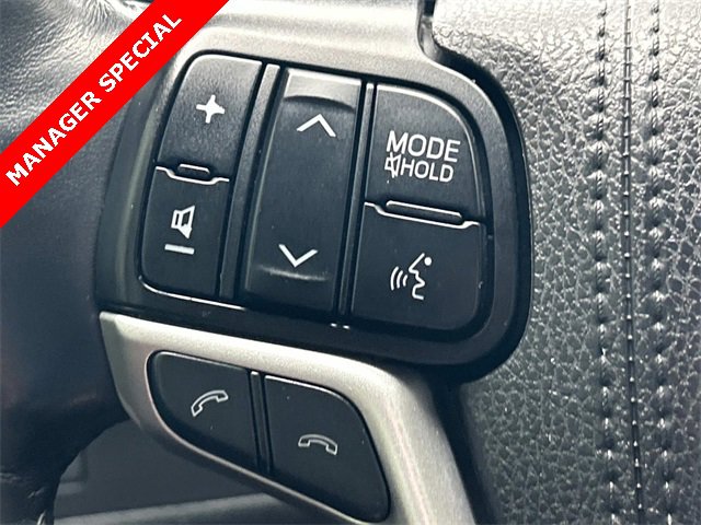 Used 2019 Toyota Highlander Limited Platinum image 32
