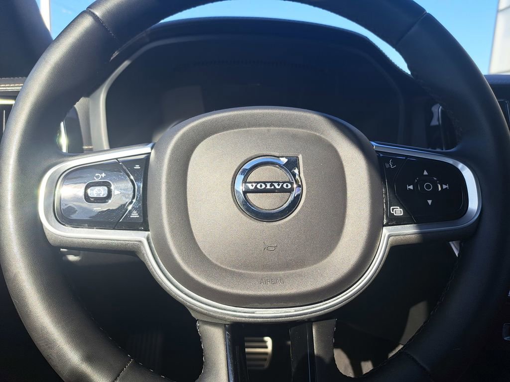 Used 2022 Volvo S60 B5 R-Design w/ Climate Package image 10