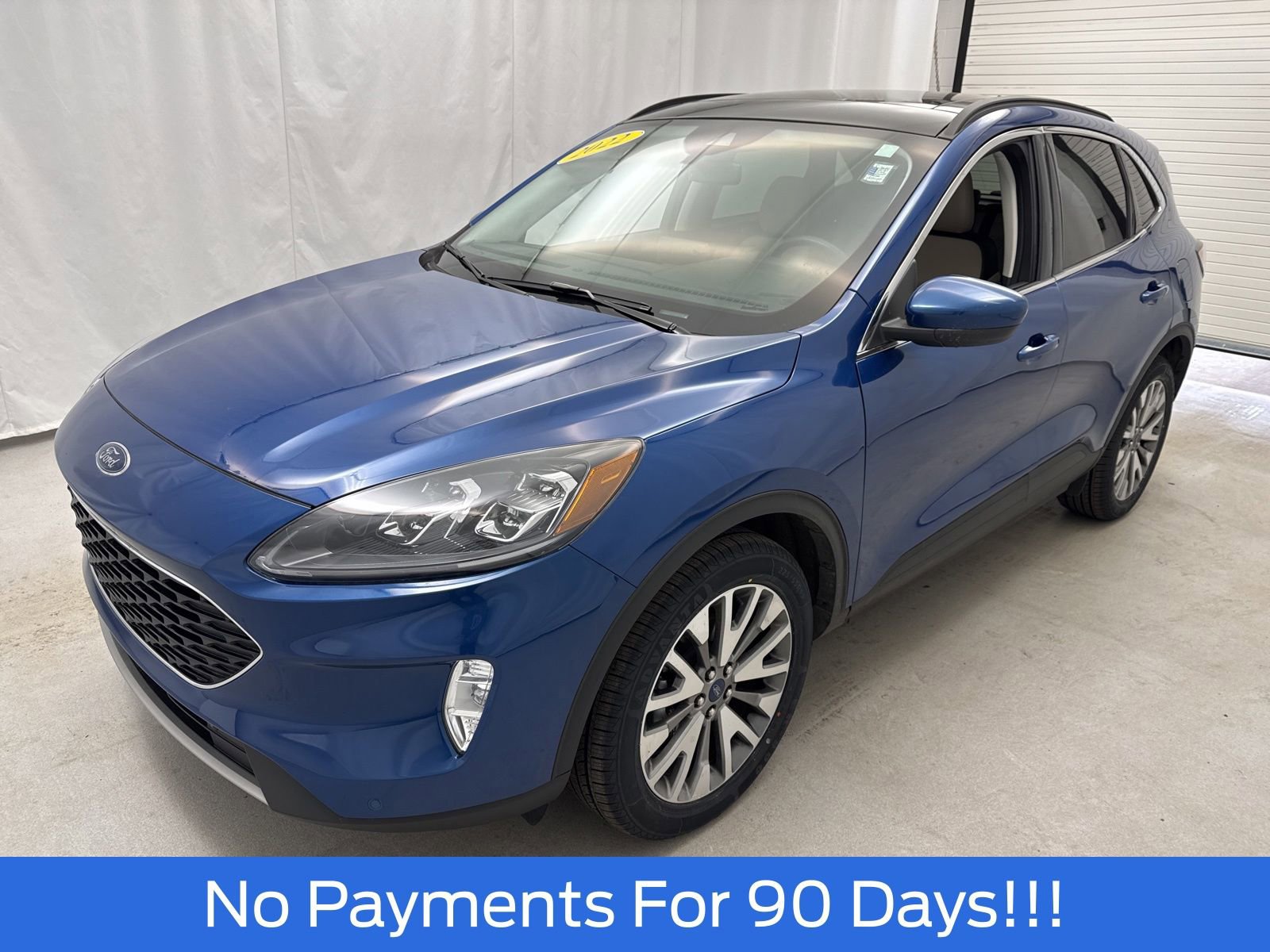 Certified 2022 Ford Escape Titanium w/ Class II Trailer Tow Package image 5