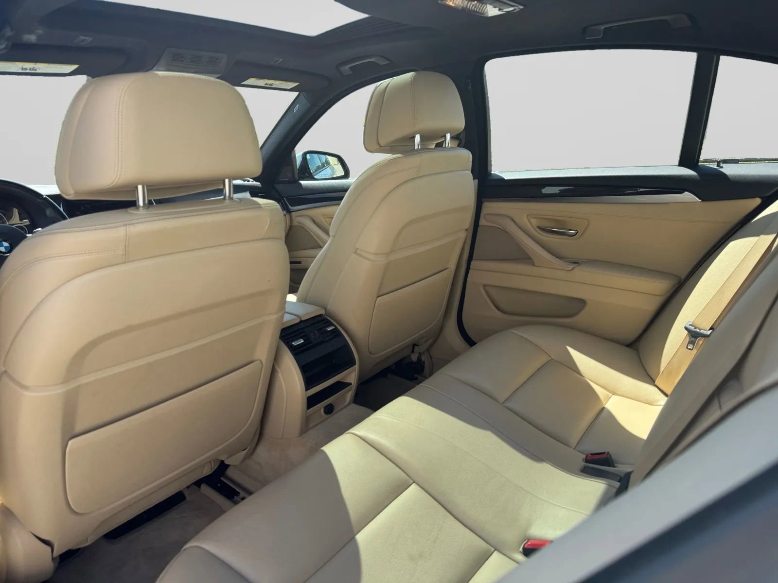 Used 2015 BMW 550i 550i Sedan 4D image 27