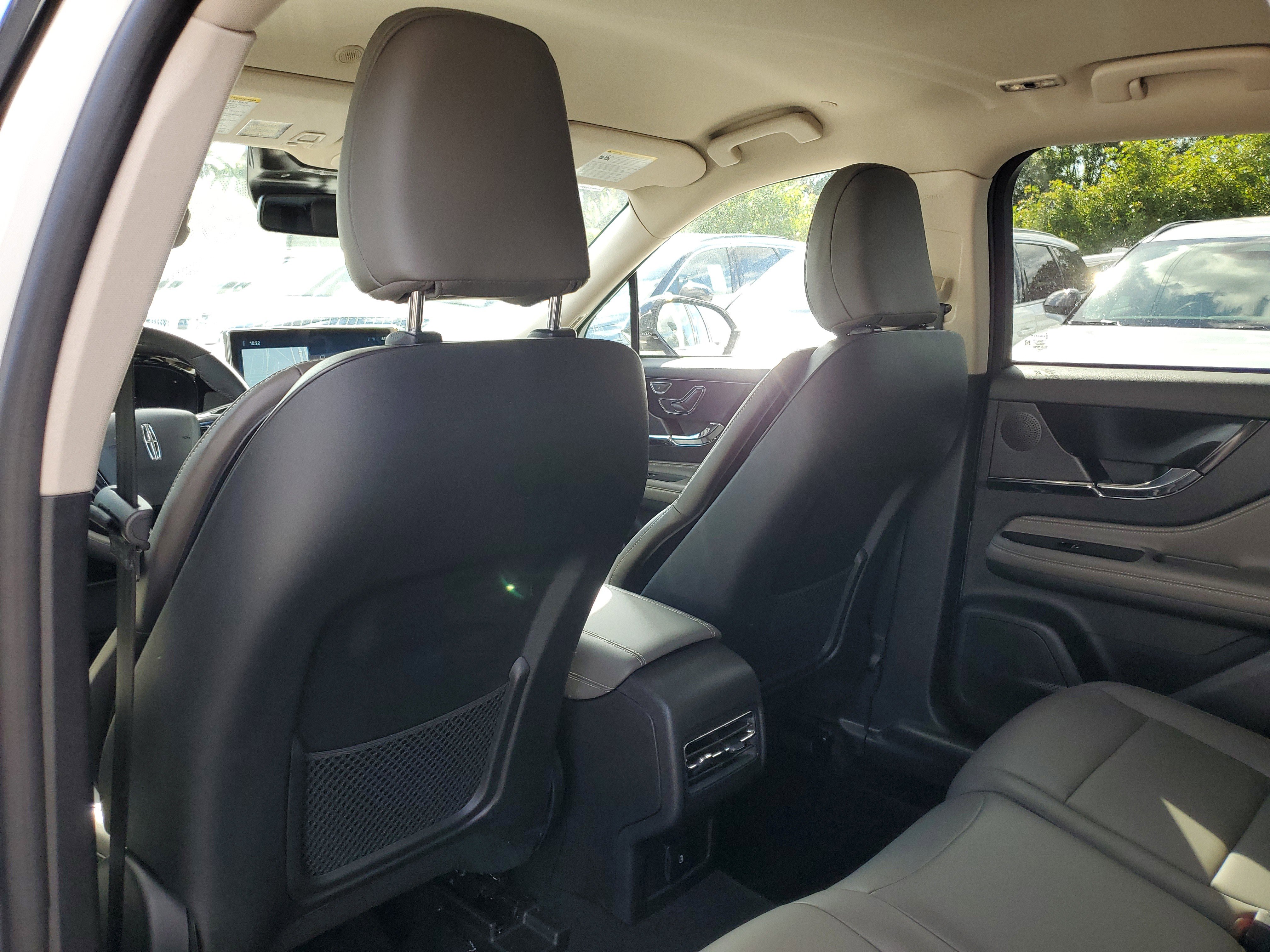 Certified 2023 Lincoln Corsair FWD image 12