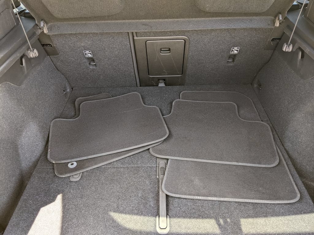 Certified 2023 Volvo C40 P8 Recharge Ultimate AWD/4WD image 26