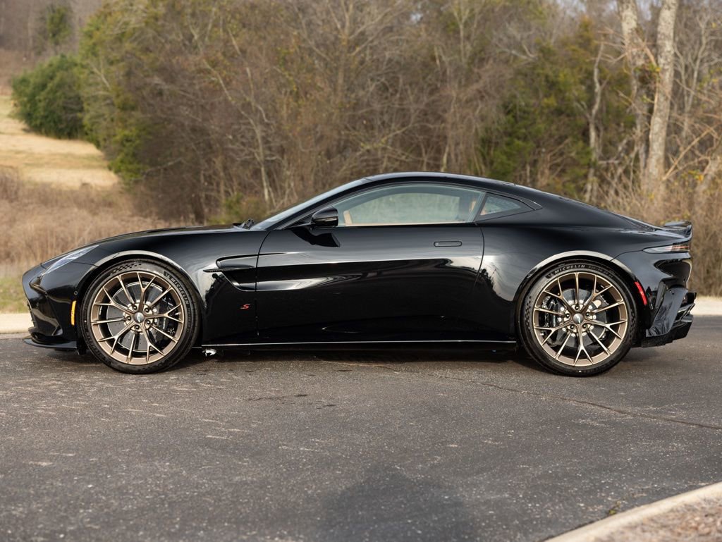 New 2026 Aston Martin V8 Vantage S image 5