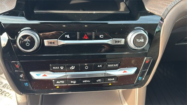 Certified 2023 Ford Explorer Platinum w/ Class IV Trailer Tow Package image 25