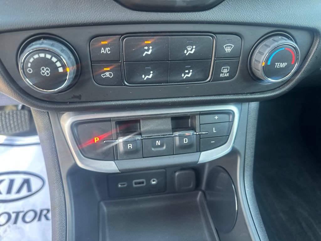 Used 2022 GMC Terrain SLE w/ LPO, Floor Liner Package FWD image 19