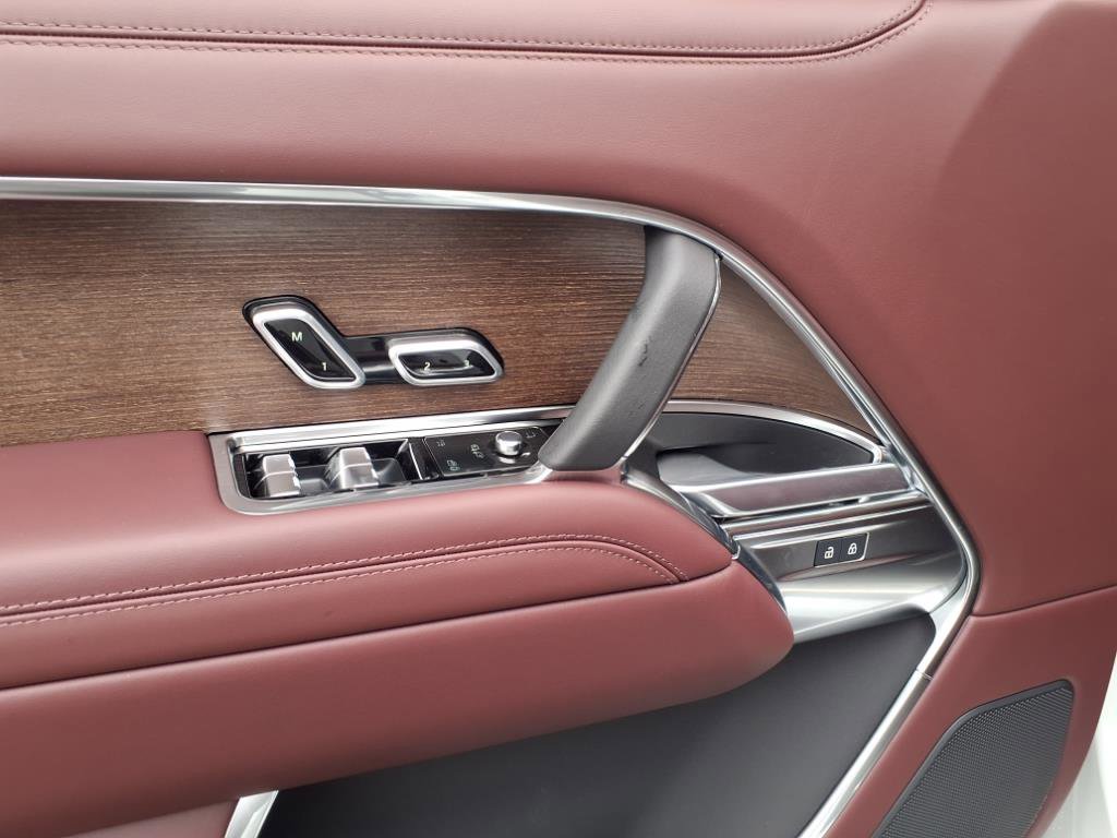 New 2025 Land Rover Range Rover SE AWD/4WD image 10