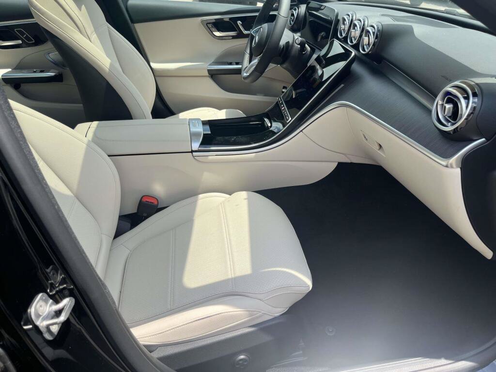 New 2026 Mercedes-Benz C 300 4MATIC Sedan image 21
