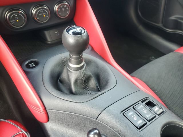 Certified 2024 Nissan Z Performance w/ Floor Mat Package image 22