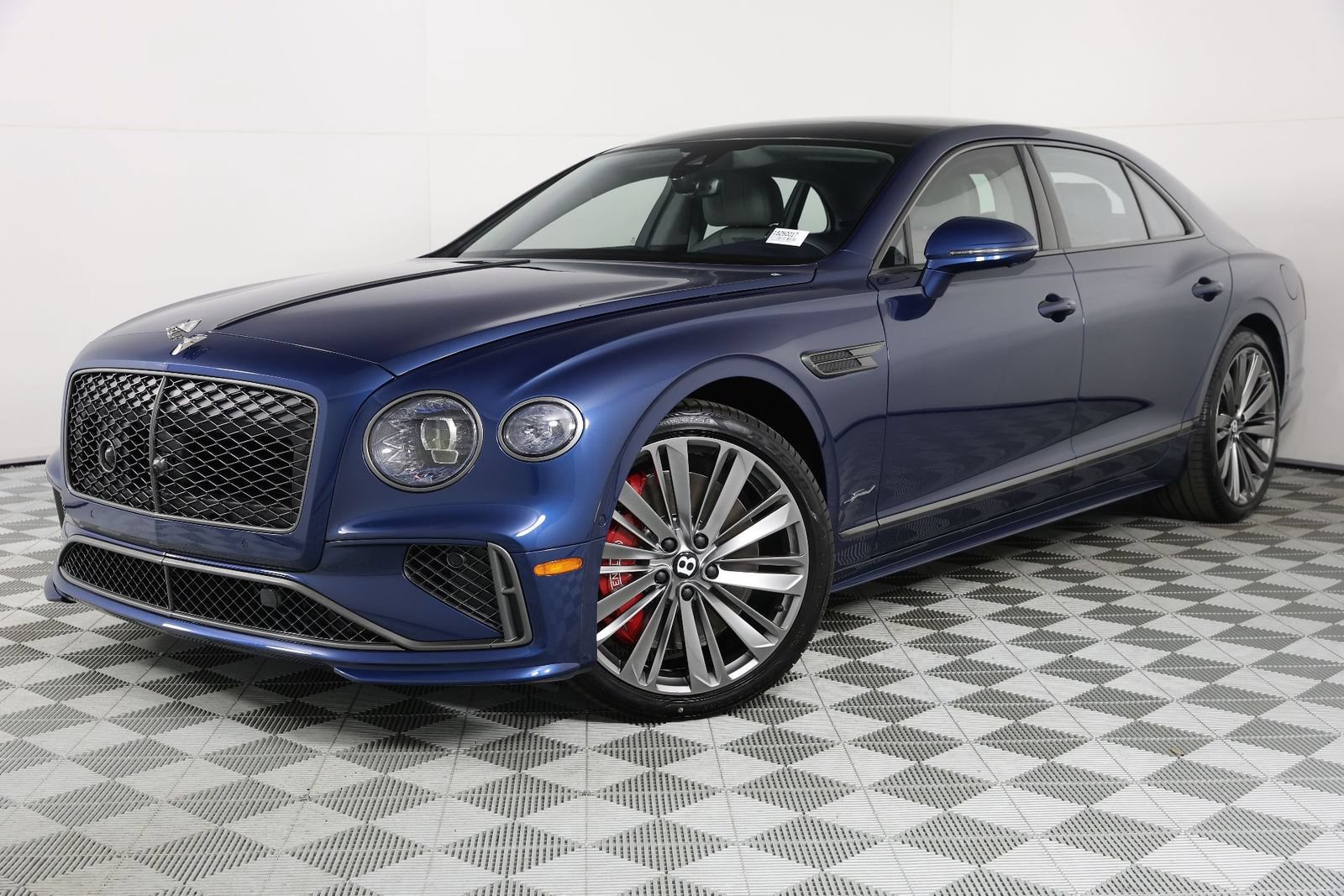 New 2025 Bentley Flying Spur Plug-In Hybrid AWD/4WD image 40