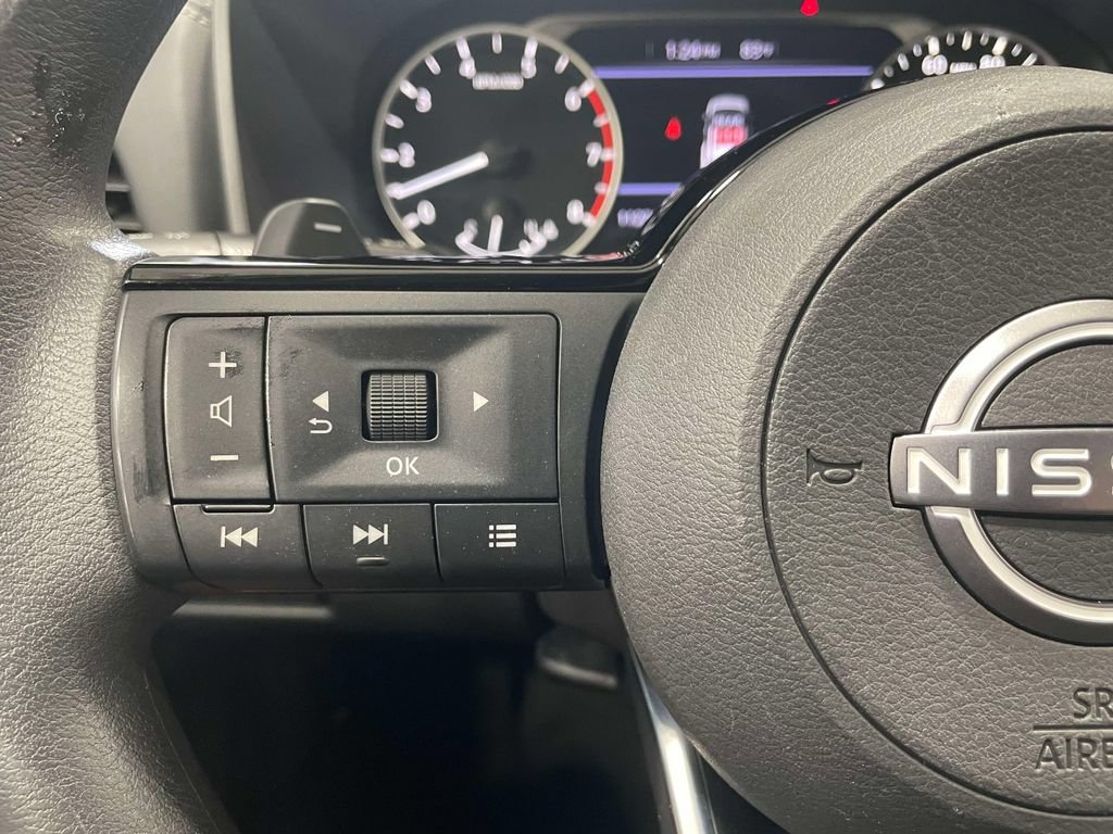 Used 2023 Nissan Rogue SV AWD/4WD image 22