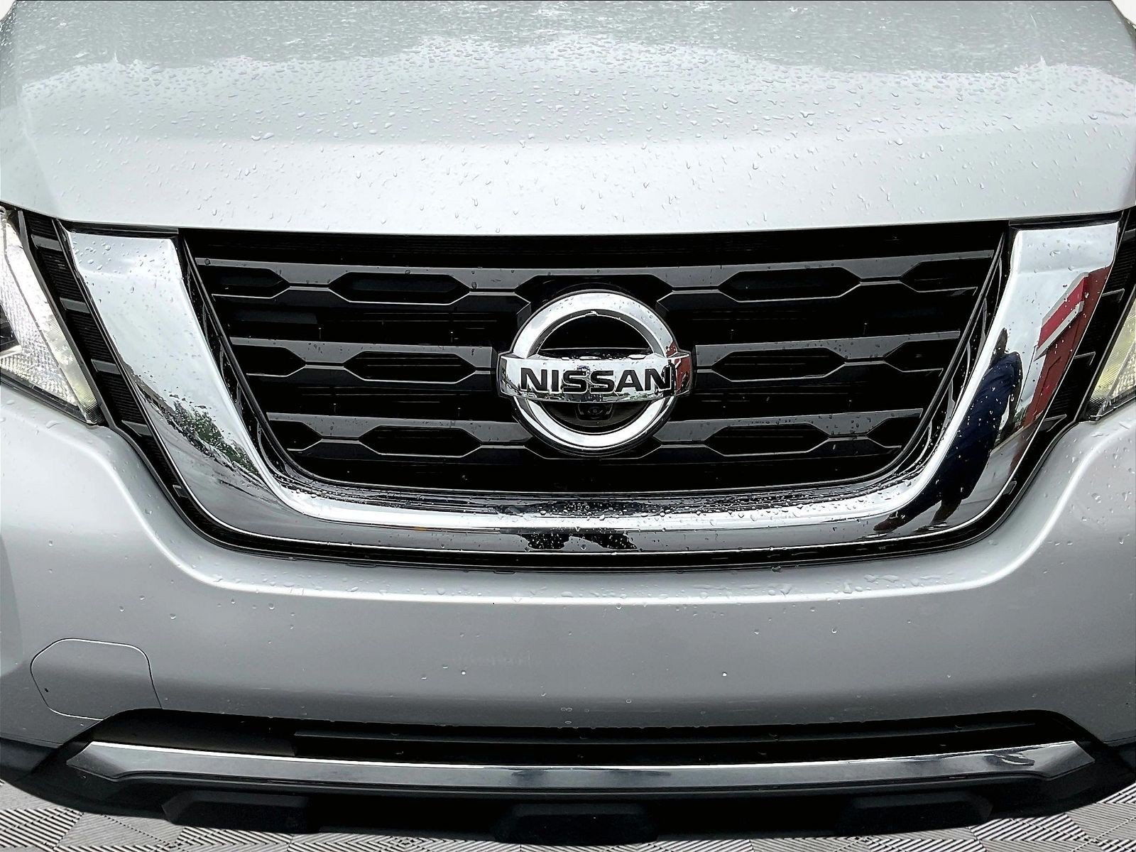 Used 2020 Nissan Pathfinder Platinum AWD/4WD image 33