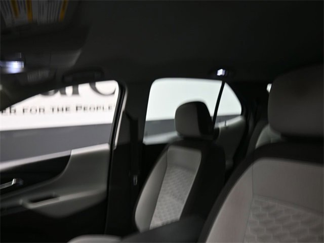 Used 2020 Chevrolet Equinox LS image 17