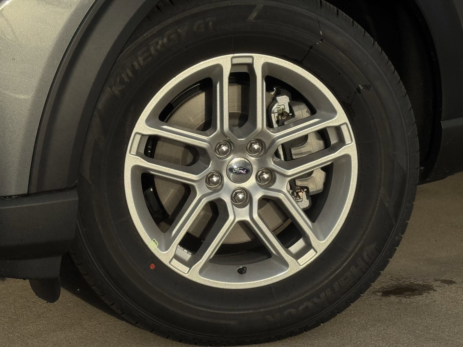 New 2026 Ford Explorer Active w/ Active Comfort Package RWD image 23