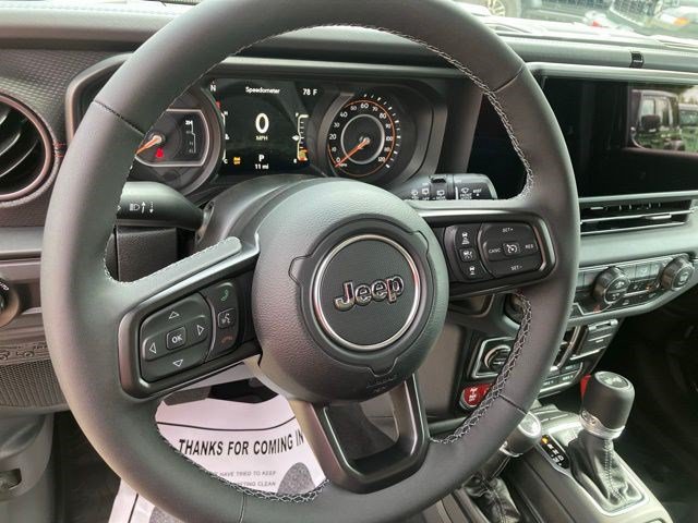 New 2026 Jeep Wrangler Unlimited Rubicon w/ Xtreme 35 Tire Package AWD/4WD image 16