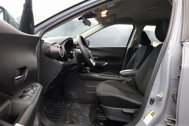 Used 2023 Nissan Kicks SV image 9