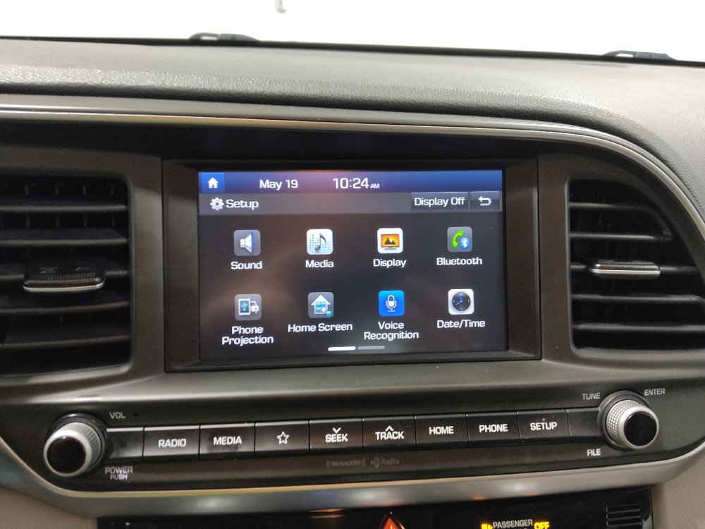 Used 2020 Hyundai Elantra SEL FWD image 25