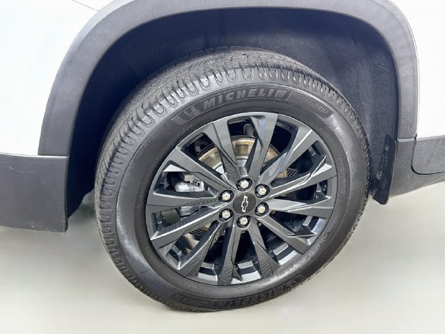 Used 2022 Chevrolet Traverse RS FWD image 32