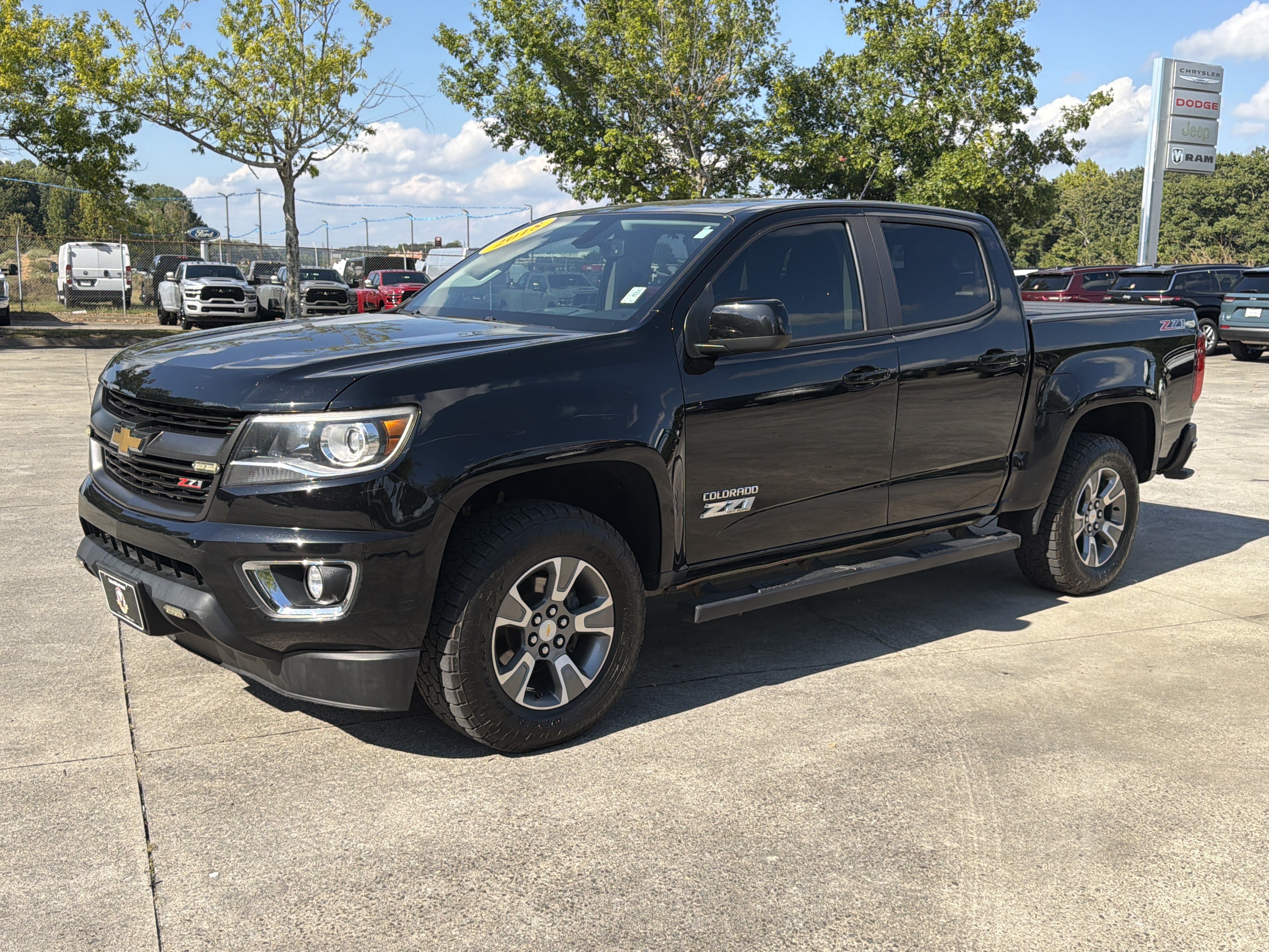Used 2018 Chevrolet Colorado Z71 AWD/4WD image 3