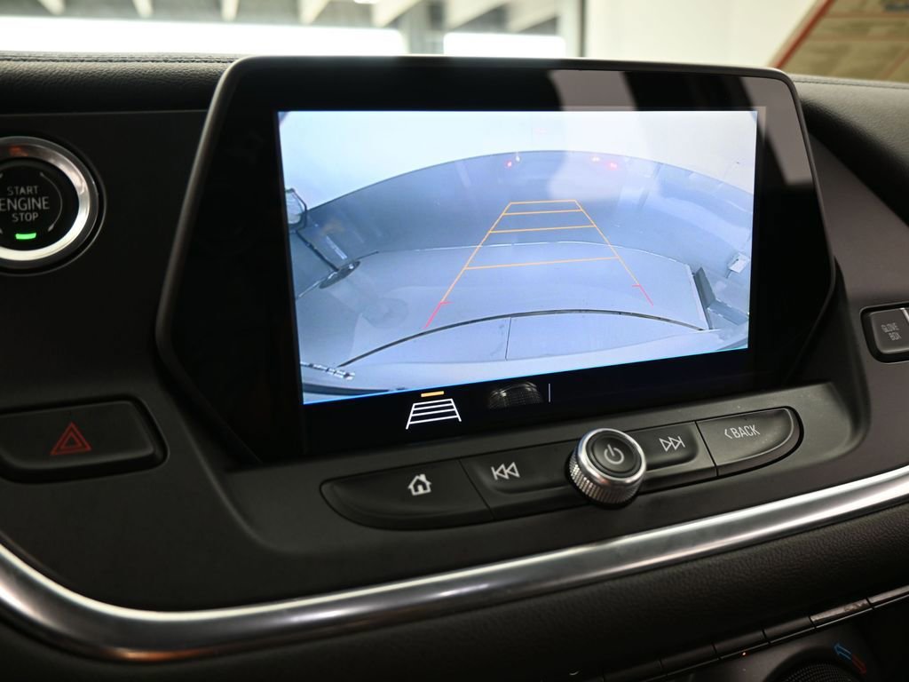 Used 2019 Chevrolet Blazer L FWD image 17