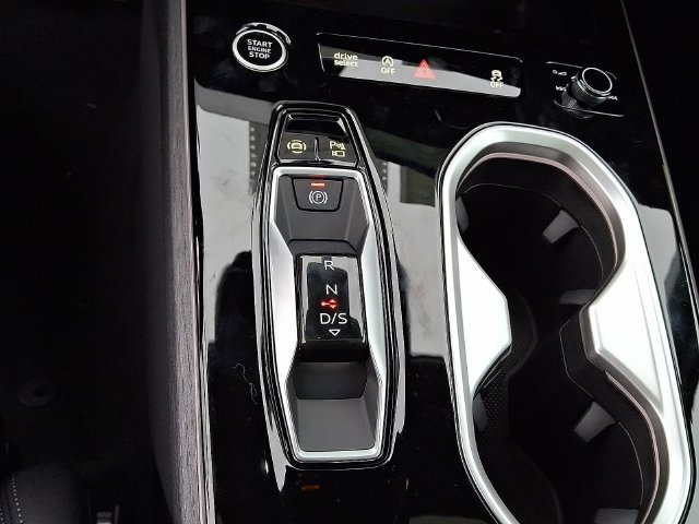 New 2026 Audi A6 Premium Plus AWD/4WD image 11
