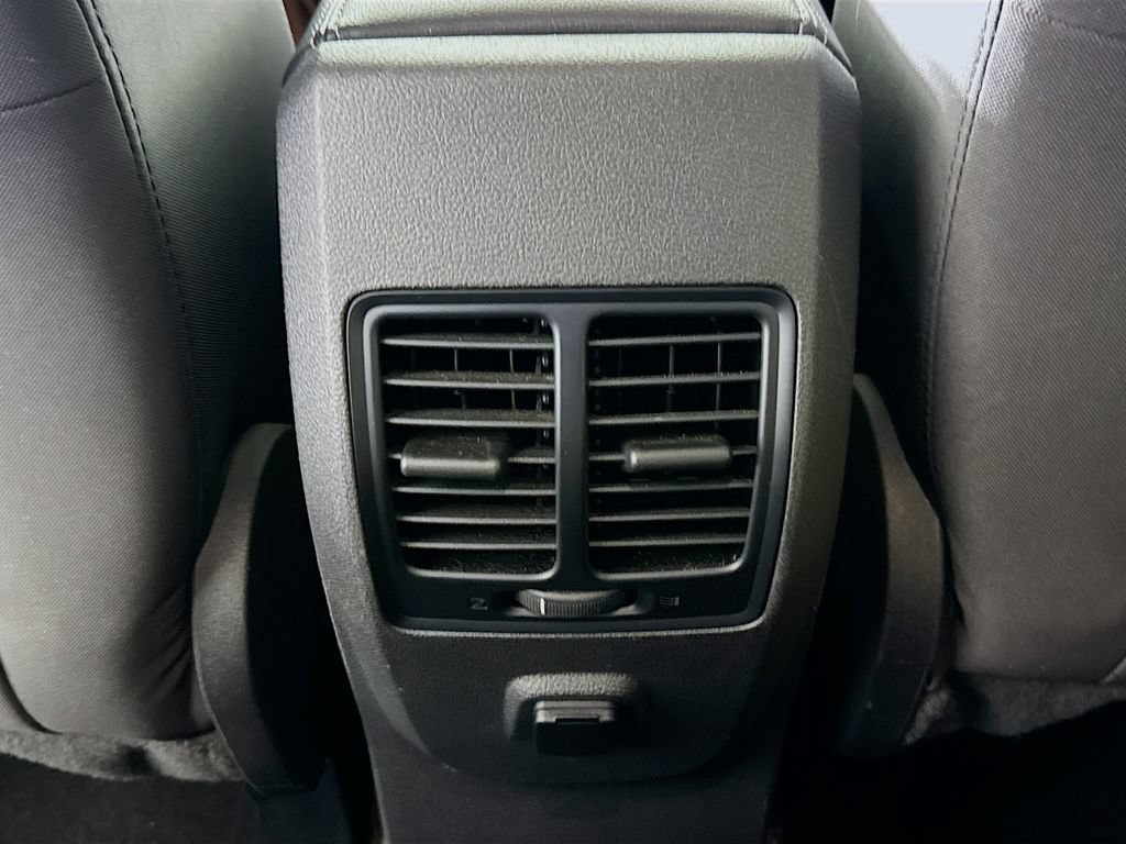 Used 2019 Ford Escape SE FWD image 23