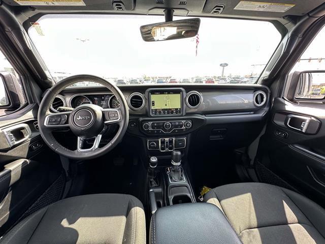 Used 2023 Jeep Wrangler Sahara AWD/4WD image 13
