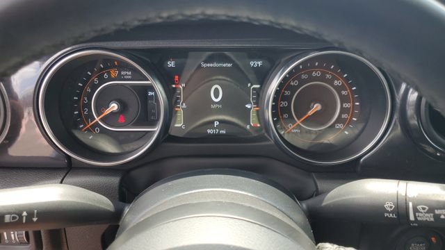 Certified 2022 Jeep Gladiator Sport AWD/4WD image 12