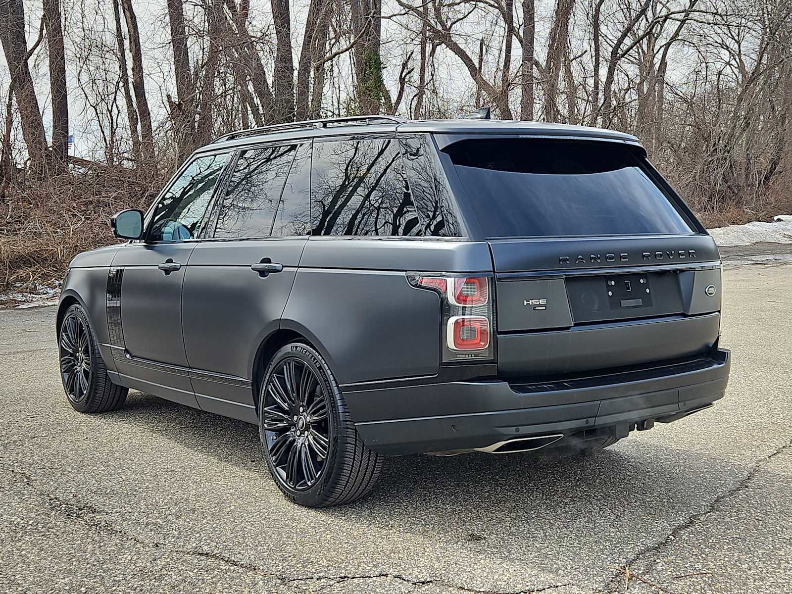 Used 2021 Land Rover Range Rover P525 Westminster Edition image 4